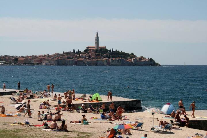 Near Beach - Apartments Marica Rovinj Exterior foto